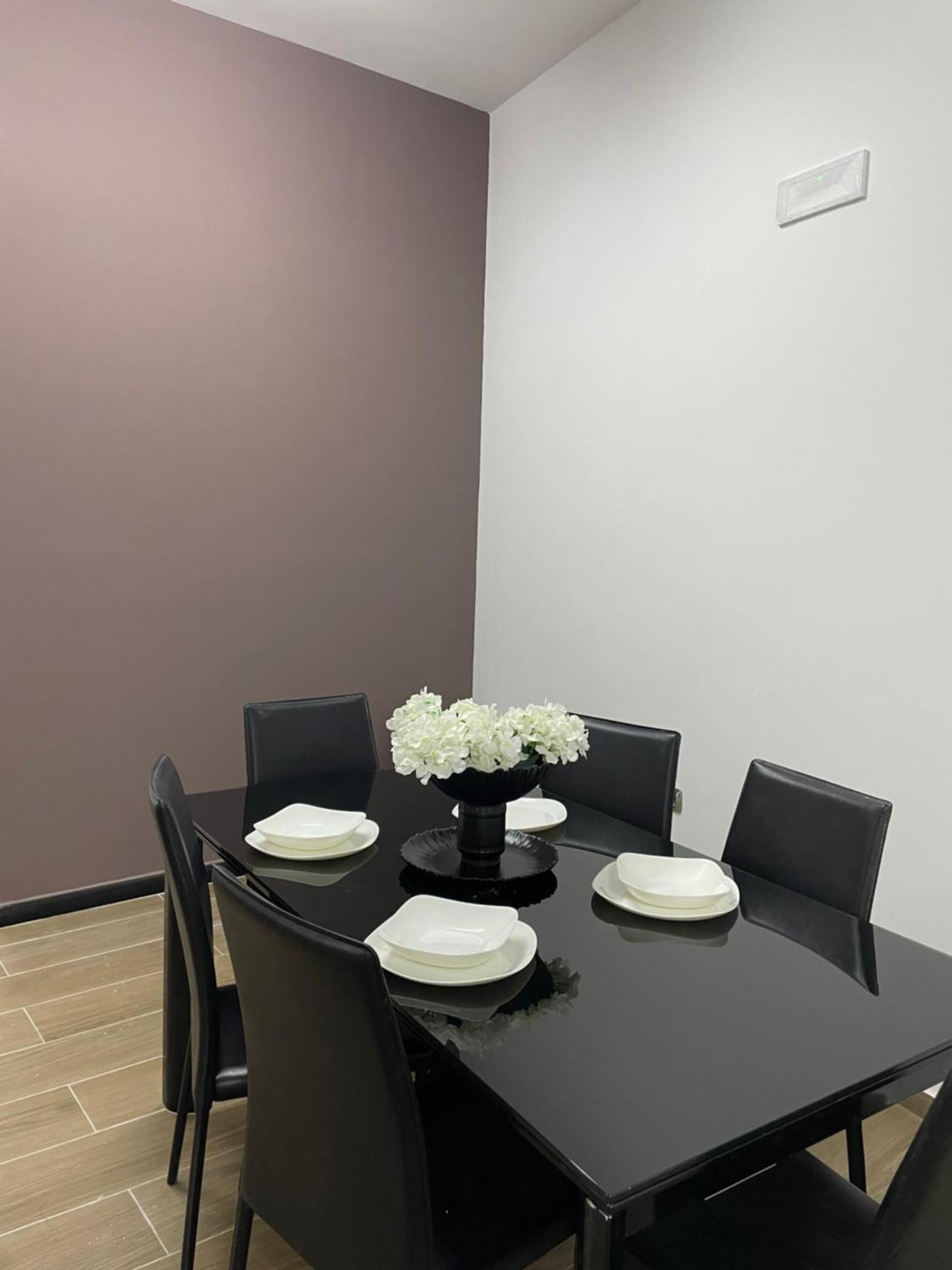 Gold Apartament Vlorë Εξωτερικό φωτογραφία