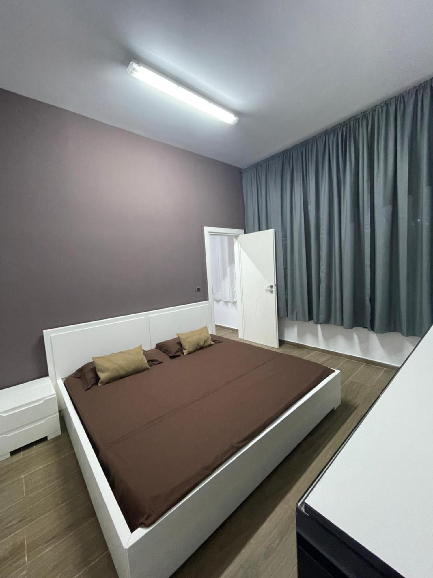 Gold Apartament Vlorë Εξωτερικό φωτογραφία