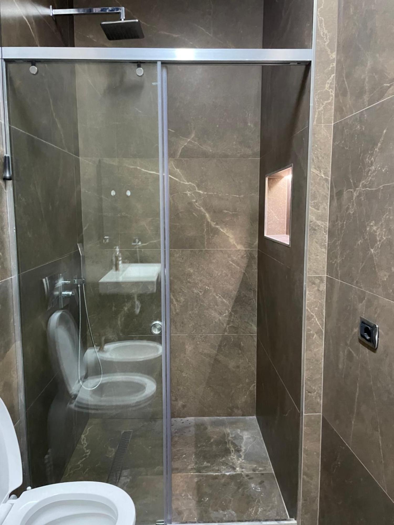 Gold Apartament Vlorë Εξωτερικό φωτογραφία