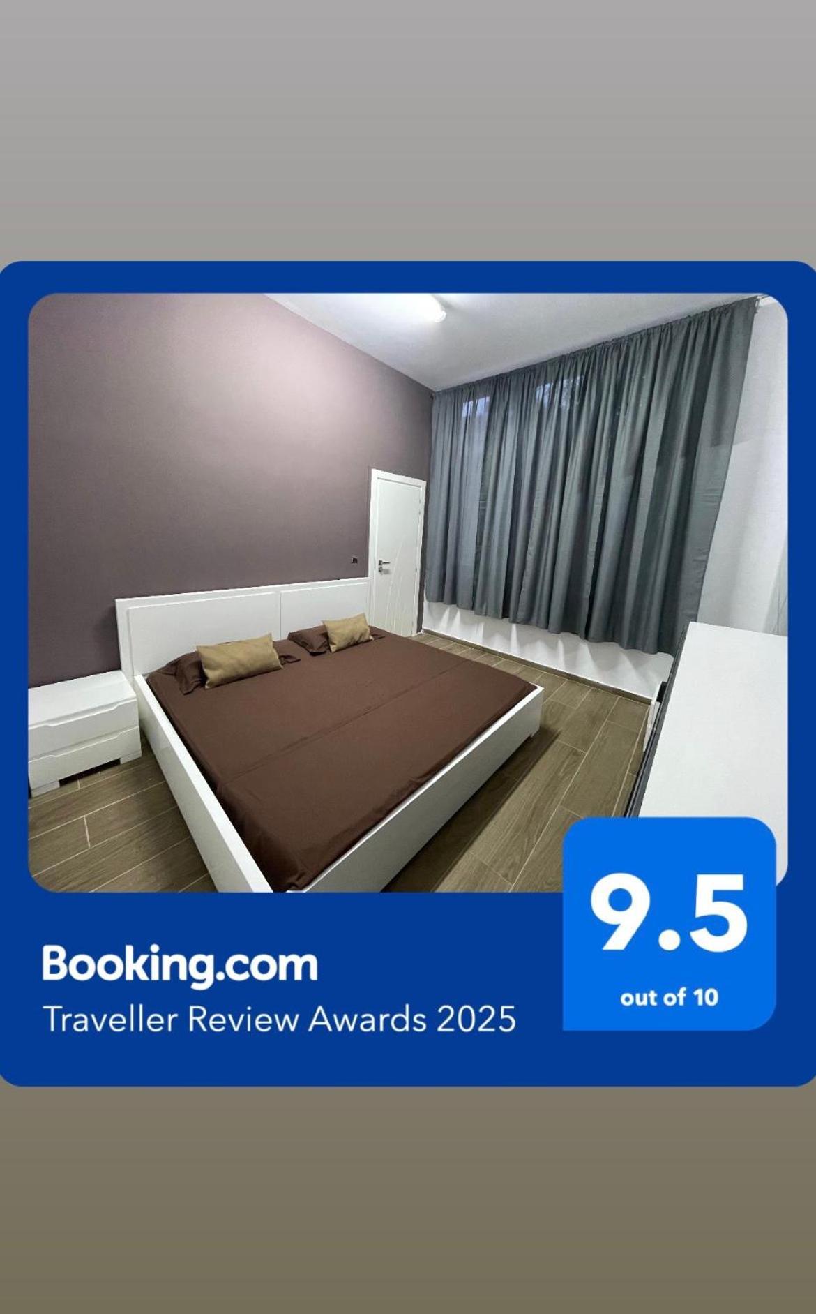Gold Apartament Vlorë Εξωτερικό φωτογραφία